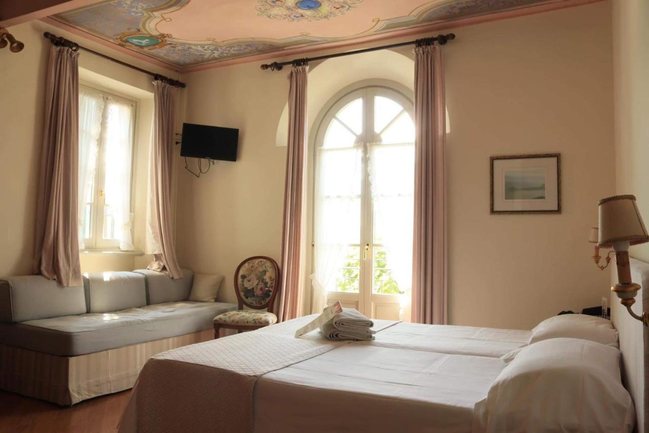 Hotel Stella D'Italia Valsolda ภายนอก รูปภาพ